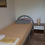 Nena 3* Ližnjan