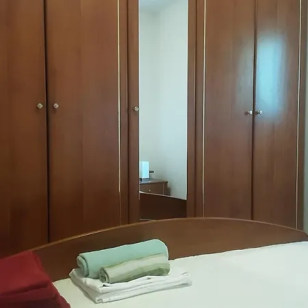 Nena 3* Ližnjan