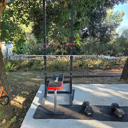 Nena With Free Outdoor Gym Apartament